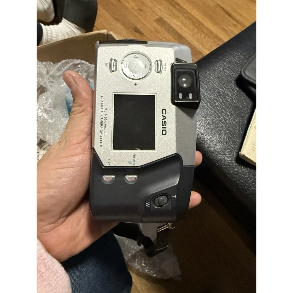 CASIO QV-3000EX Digital Camera and Record Video Pre-owned